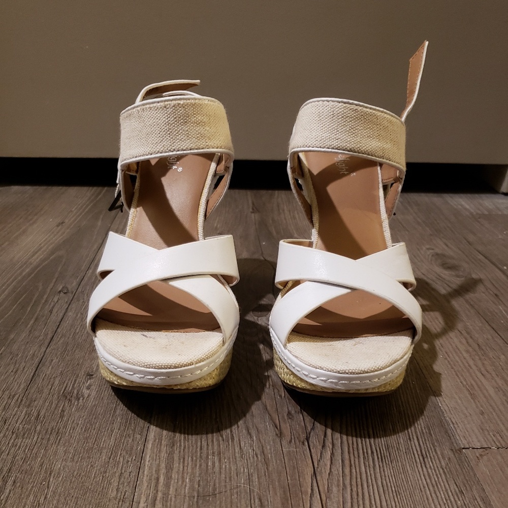 Summer wedges